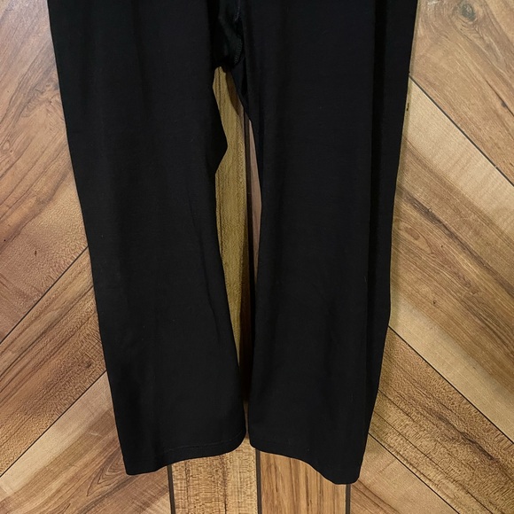 Spanx Look At Me Now Medium Black High Rise Seamless Crop Leggings - Picture 4 of 6